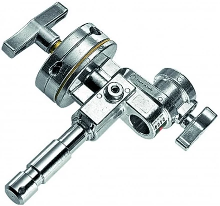 Avenger D400B nagyítás