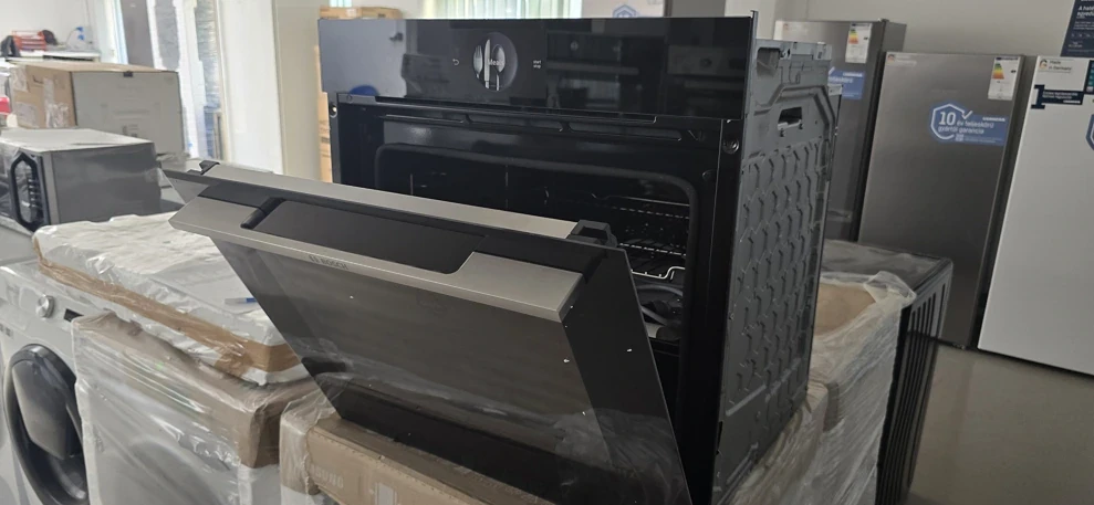 Bosch HBG7764B1/B nagyítás