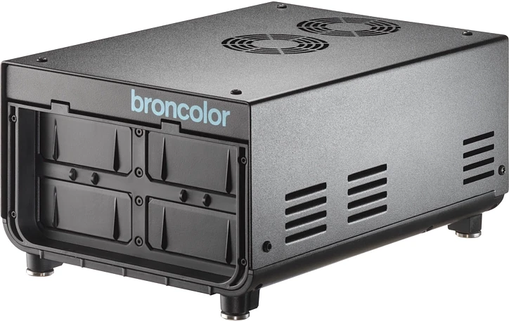 Broncolor 48 V / 90 WH nagyítás