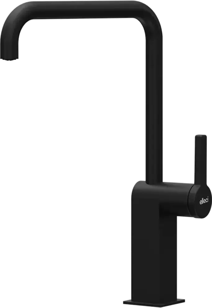 Elleci SMITH  MATT FEKETE (MOKSMIBK nagyítás