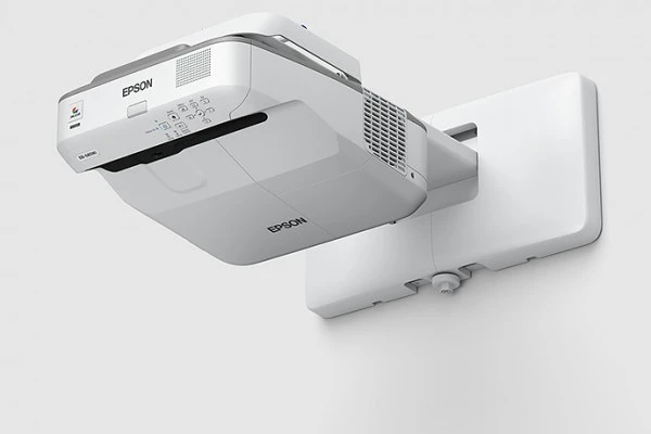 Epson EB-685W 3LCD / 3500LUMEN / LAN nagyítás