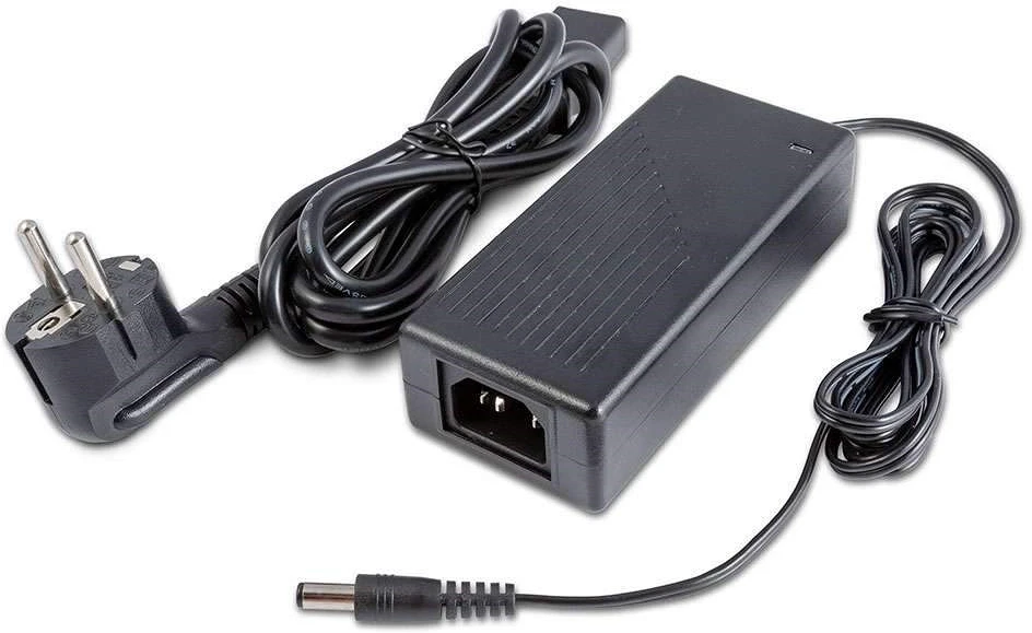 Feelworld 12V/1,5A AC nagyítás