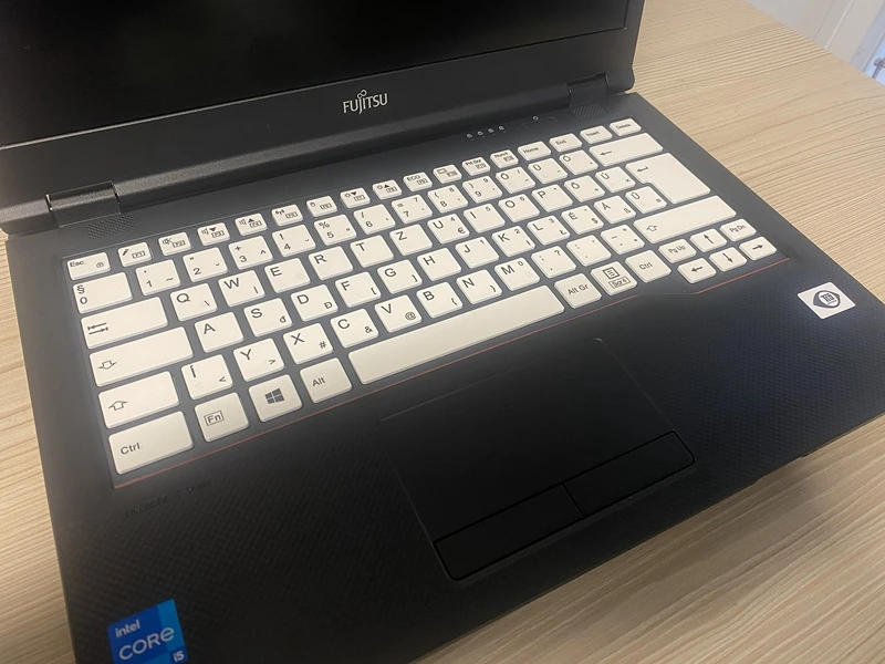 Fujitsu MB-P301732-P318473 nagyítás