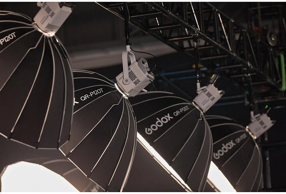 Godox LE300BI WHITE nagyítás