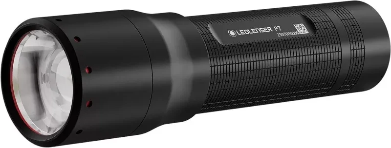 Led lenser 650LM, 400M, AAA nagyítás