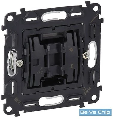 <span itemprop='brand'>Legrand</span> <span itemprop='sku'>752002</span> nagyítás