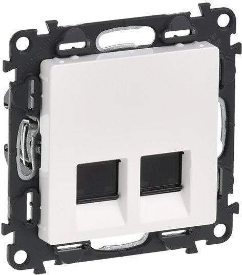 <span itemprop='brand'>Legrand</span> <span itemprop='sku'>753141</span> nagyítás