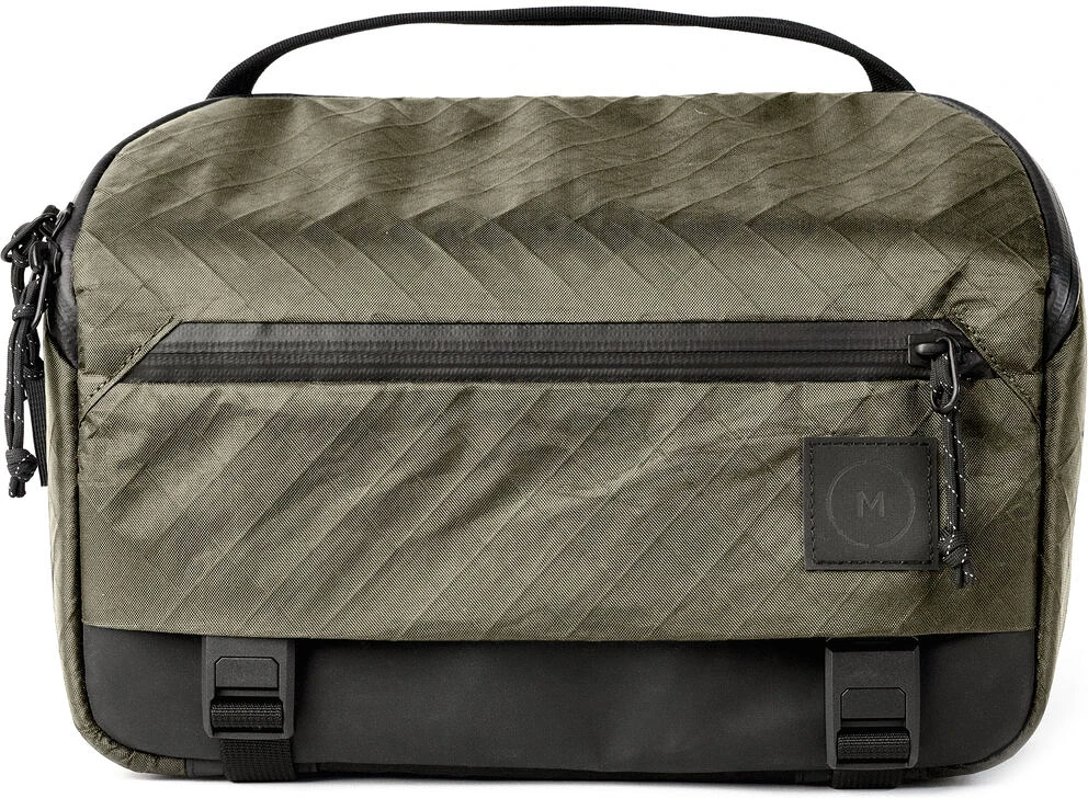 Moment 106-147 nagyítás