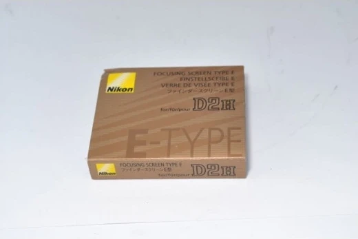 Nikon D2H, D2X nagyítás