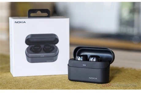 Nokia BH-605 POWER EARBUDS, CHARCOAL BLACK nagyítás