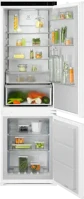 Electrolux ENA7CD18S Beépíthető hűtő alulfagyasztós nf kép