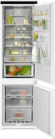 Electrolux ENG8MD19S Bi hűtő alulfagyasztós nf kép