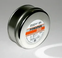 Foma FOM11337 Pan 200 35 mm fekete-fehér negatív kisfilm (17m tekercsben) kép
