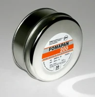 Foma FOM11339 Pan 200 35 mm fekete-fehér negatív kisfilm (30,5m tekercsben) kép