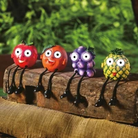 Garden of eden 11427B Szolár gyümölcsök lábbal - 4 féle - 2 fehér led - 8 x 17 cm kép