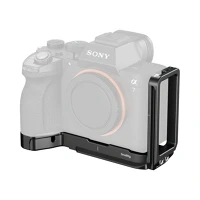 Smallrig 6034 L-shaped mount plate with airtag slot for sony alpha 7 v / 7r v / 7 iv kép