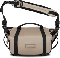 Wandrd SLG6 YT 2 Rogue sling 6l yuma tan v2 kép