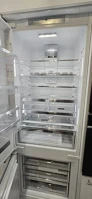 Whirlpool SP40 802 EU 2/B Beépíthető alulfagyasztós hűtőszekrény kép