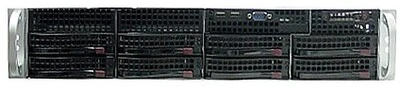Supermicro CSE-825TQ-563LPB nagyítás