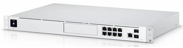 Ubiquiti 8XGBE LAN 1XSFP 1XSFP+ 19" 1U nagyítás